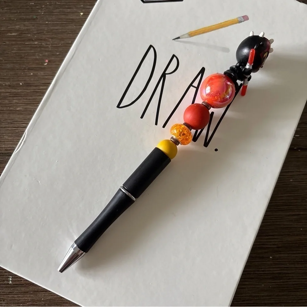 Disney Doorables: Star Wars: Darth Maul handmade beaded pen